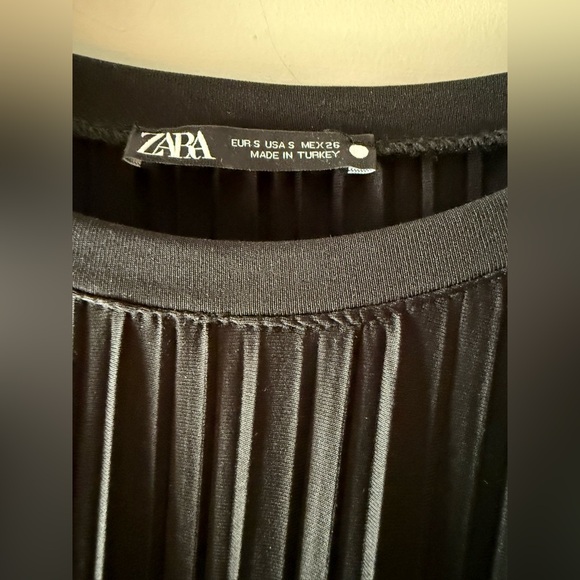 Zara Asymmetrical Pleated Dress - Picture 4 of 5